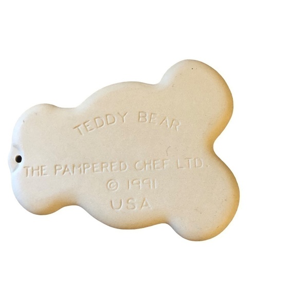 VTG Pampered Chef 1991 Clay Cookie Mold Teddy Bear 6”X4” Baking Ornament Tan - Picture 2 of 2